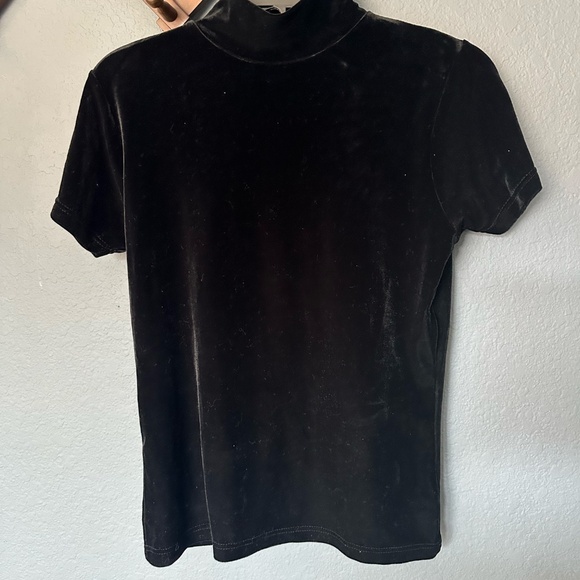 Merona Tops - Vintage 1990s Women's Small Black Velvet Turtleneck Top Short Sleeves Goth